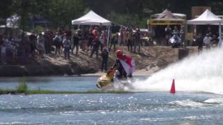 Luc Cauchon vs Jacque Villeneuve ski doo sur l`eau