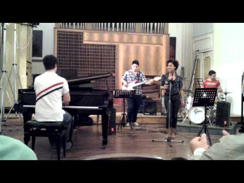 Simona Boo -Don't get around much anymore