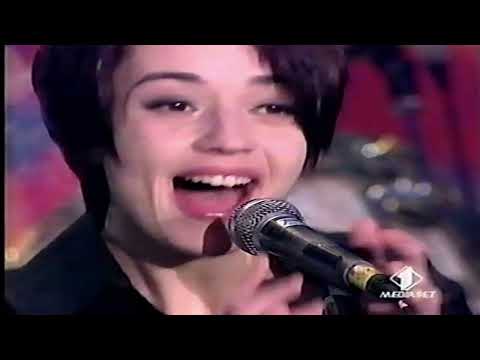 Carmen Consoli @Comici - No Woman No Cry+Intervista+Respect+White Christmas (1998)