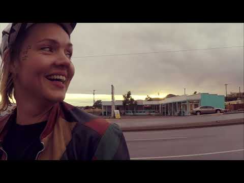 Baskery - Old Man (Neil Young) Live in Haparanda