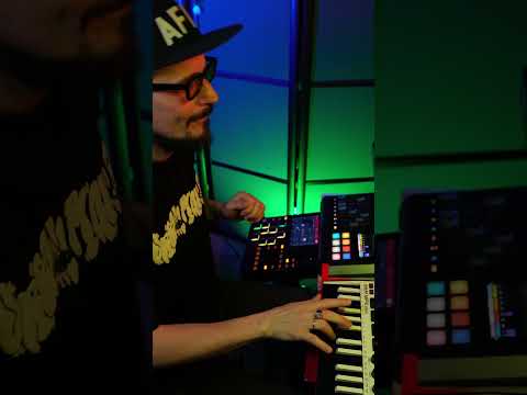 Reel 2 Real - I Like To Move It | Mike Bond x Richie Loop x Dj Yoyo - Physically Fit