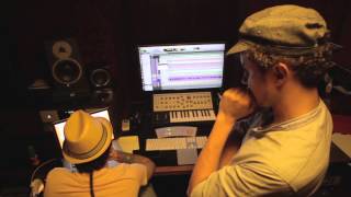 Monsieur Periné - Turquesa Menina (Documental Caja de Música - Capítulo 5)