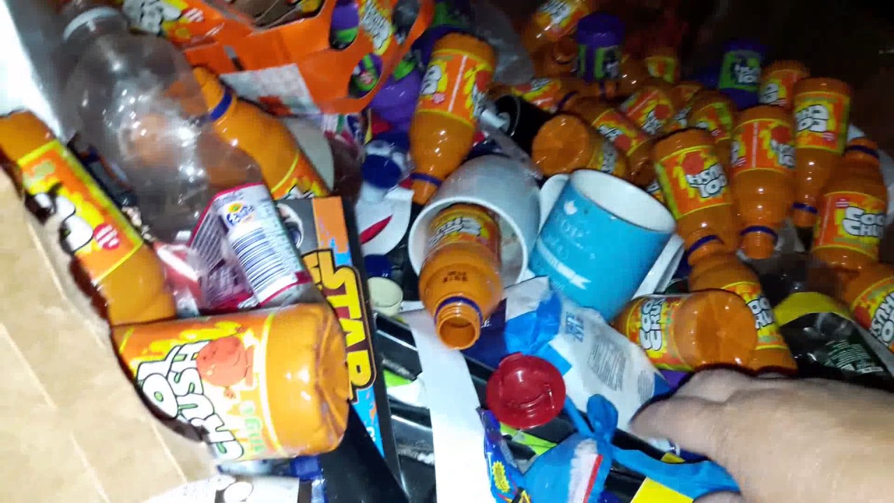 Dumpster Diving a freegan life for us! #dumpsterdiving #belliesnotbins