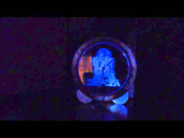 Vídeo relacionado con Reloj Despertador R2D2 - Producto Oficial Star Wars, con Sonidos de R2D2, decoración Fans de Star Wars con Temporizador de Despertar, Alimentado por USB
