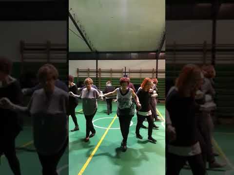 Palestra   Pizzica ballata in cerchio