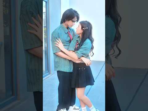 Your best friend sees your crush 🥰#viral #trending #funny #love #shorts