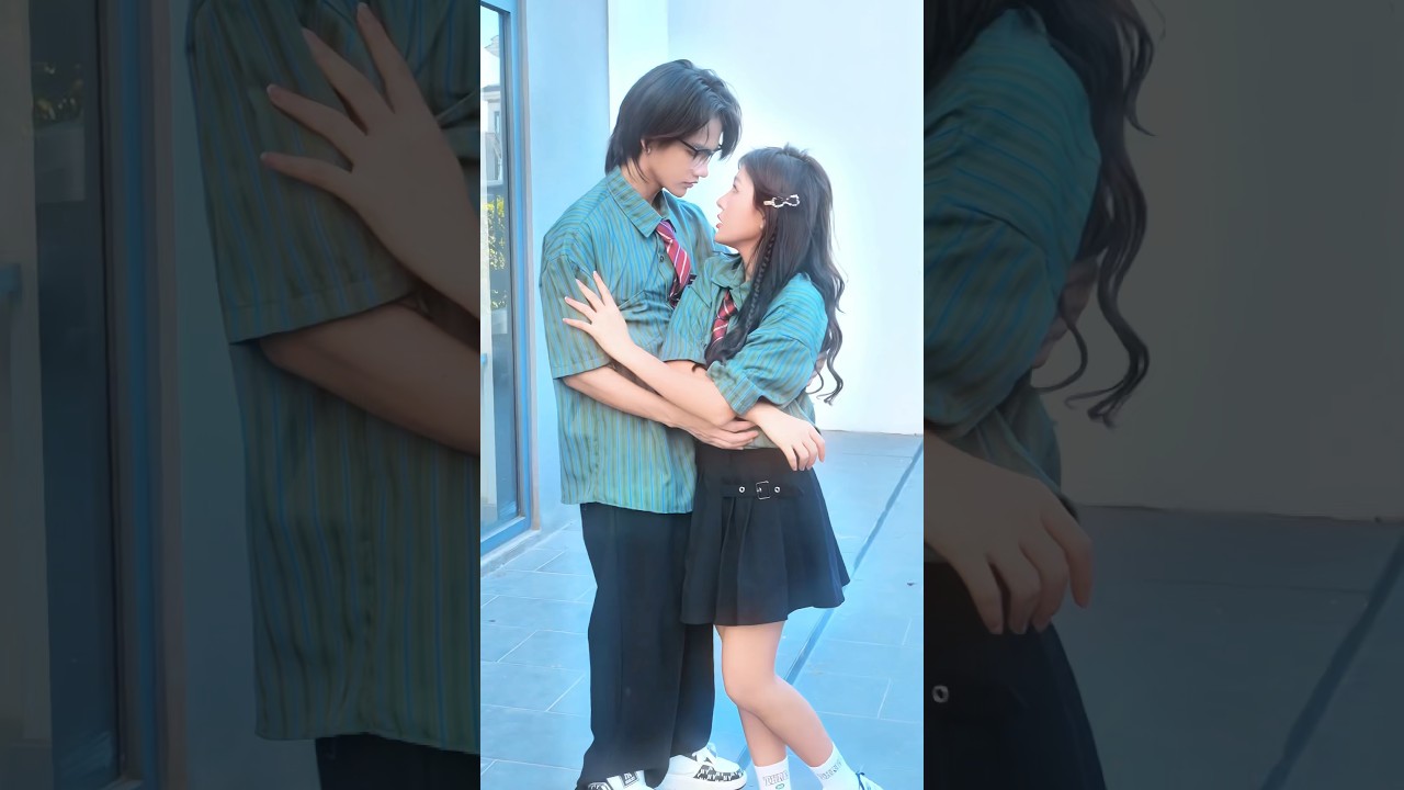 Your best friend sees your crush 🥰#viral #trending #funny #love #shorts