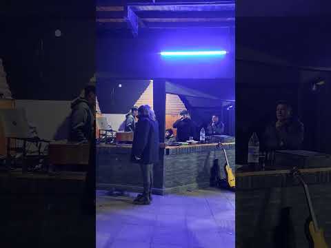 Mimi cantando en el cumple del padre Mario Armas parroquia Santa Ana-Tucumán #fiesta #folklore 