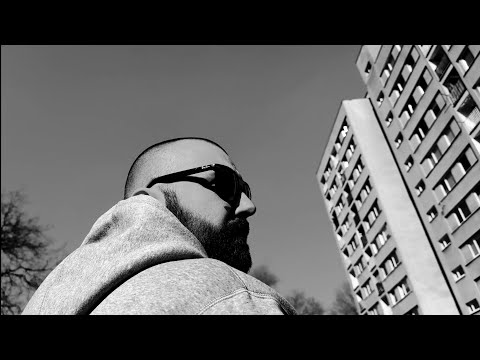 Stare Białe Kicksy - Sam (prod. DJ Rezumé)