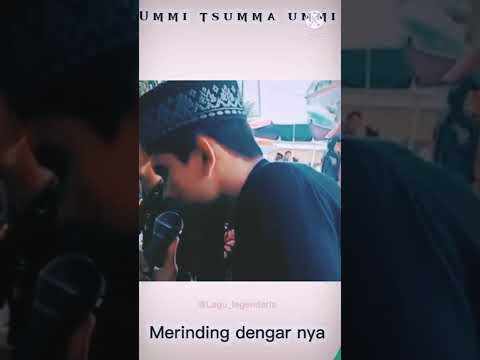 #viralshort .suaranya bikin merinding dan menangis menyanyikan lagu ummi ❤️😥