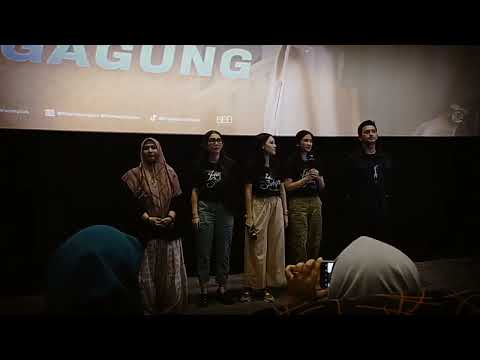 Artis dan Penulis Novel Hati Suhita di Golden Tulungagung