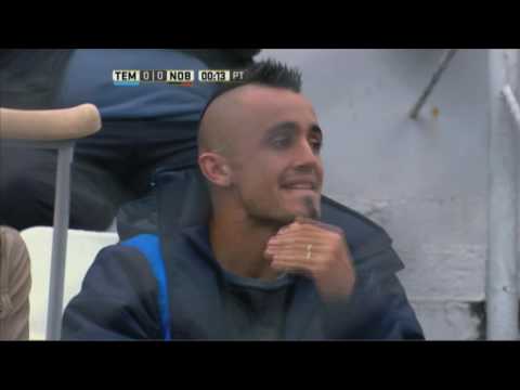 Chimino les hace el aguante. Temperley 0 Newell's 0. Fecha 15. Primera División 2016
