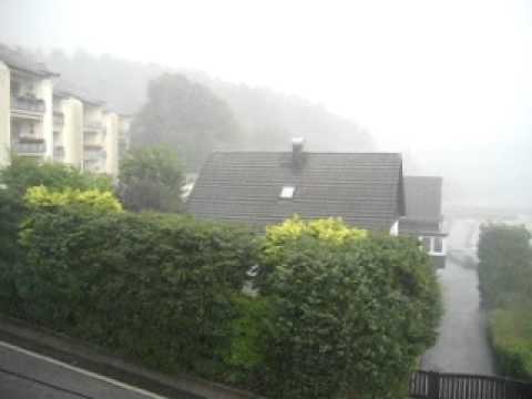 Gewitter mit Platzregen