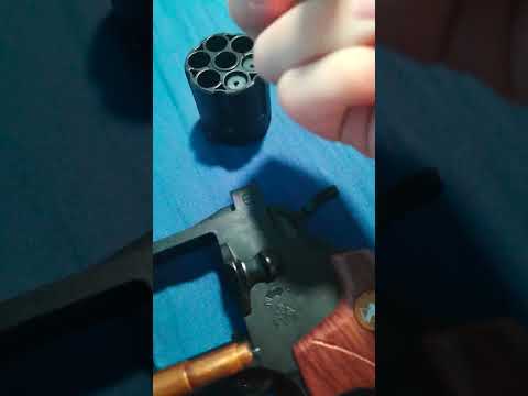 trying a soft bullet revolver toy gun