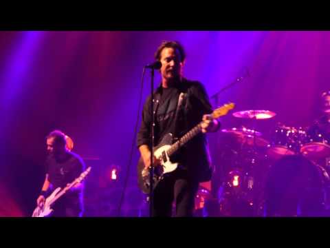 Pearl Jam - I Am Mine - Live @ Hampton Coliseum 04.18.16 HD