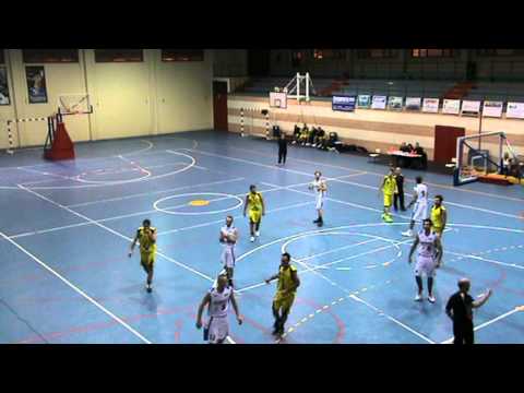 C.B.SUECA   80   - C.B. ONIL     64    (4)