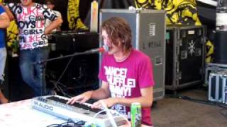 MAYDAY PARADE- On Tour NOW!!!  7-29-07 MN warped