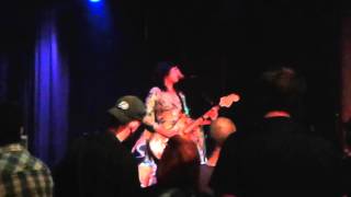 Deap Vally - "Ain't Fair"