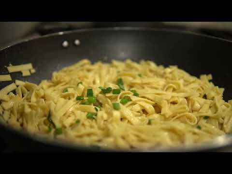 Seafood Sunday Edition: Garlic Noodles