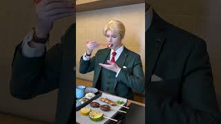 Download lagu Loid at a Japanese restaurant!🍣 #Sushi #loidforger #cos #forgerfamily mp3 Download lagu Loid at a Japanese restaurant!🍣 #Sushi #loidforger #cos #forgerfamily mp3