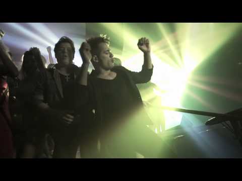 download lagu mp3 mp4 Hugo E Tiago Mexe Devagar, download lagu Hugo E Tiago Mexe Devagar gratis, unduh video klip Hugo E Tiago Mexe Devagar