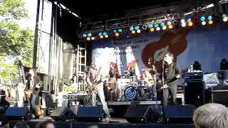 Fountains of Wayne - &quot;It Must Be Summer&quot; live at Union County MusicFest 9/15/2007, Cranford, NJ