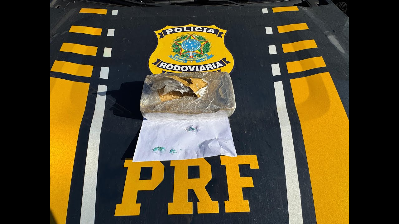 PRF apreende pasta base de cocaína e folhas de coca em Umuarama (PR)
