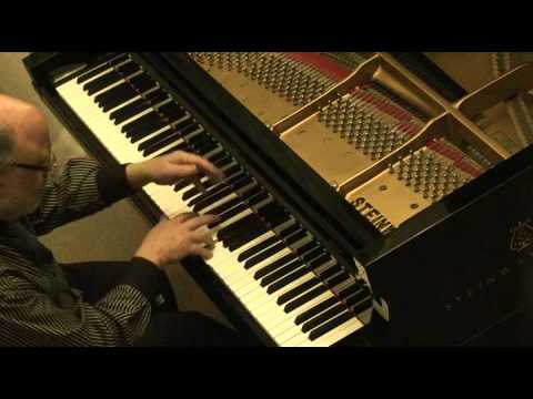 Jackson Berkey Performing at the International Music Syndicate