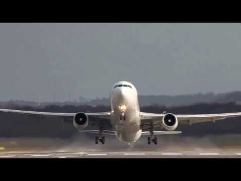 Crosswind Landings during a storm