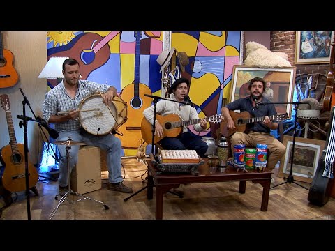 ENTRE MATES Y GUITARRAS PROGRAMA 443 - 11 DE DICIEMBRE DE 2021