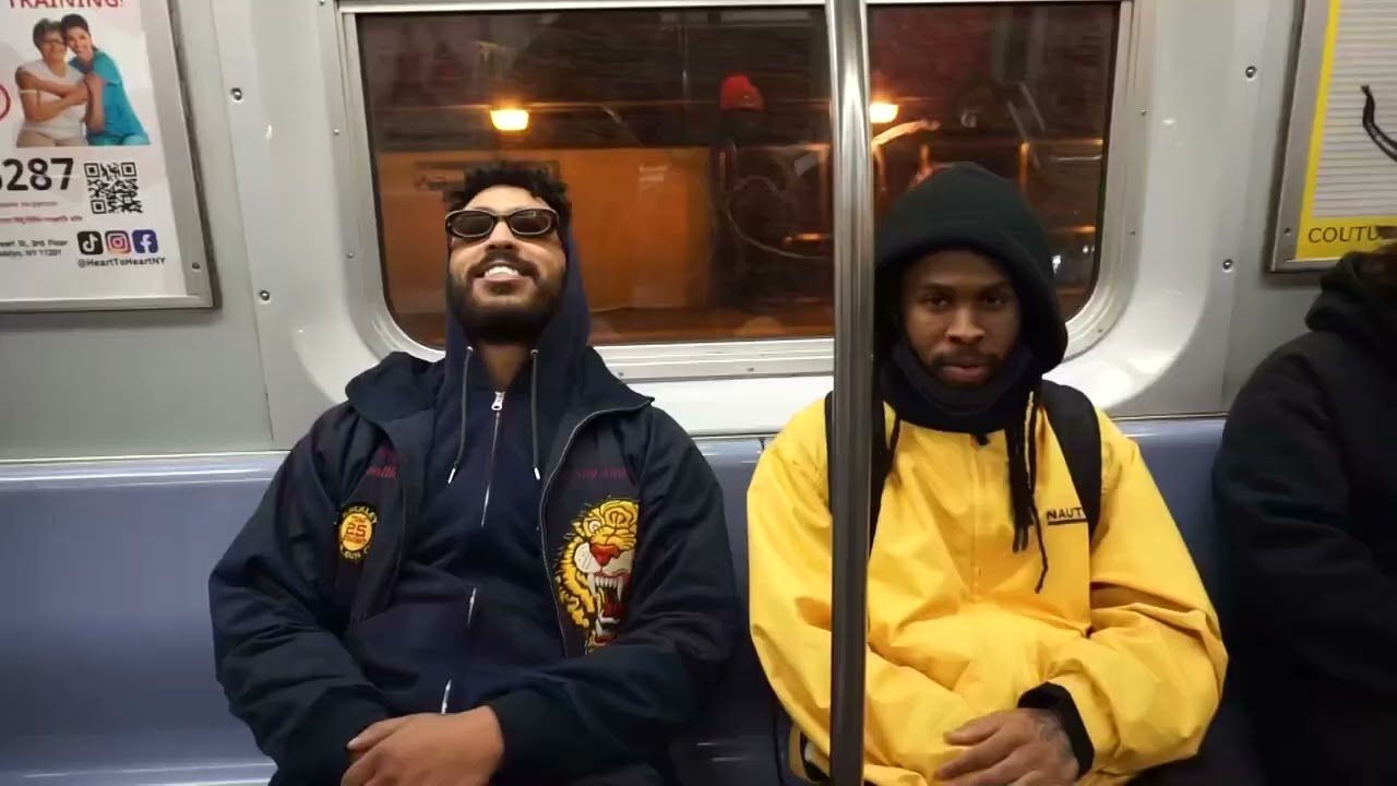 G’s Us – “Skin Glowing / Universe”