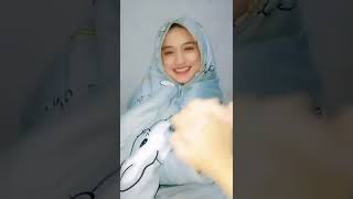Download lagu STORY WA - pegangan tangan VIRAL tiktok instagram wa #short #shorts #shortsvideo mp3