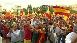 'Promluvme si.' Španělé demonstrovali za zachování jednoty a otevření dialogu