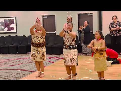 Miss Fatai Holi jr in groups “Fiefia hoku loto hiki ha Tue” Punake Seini Kaufusi