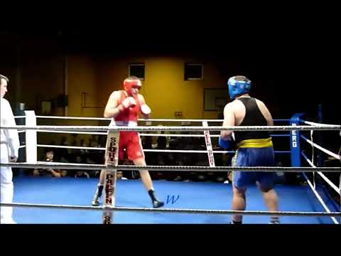 Boxen Meisterschaft-Finale RRW - Dominic Vial vs. Dennis Ridders