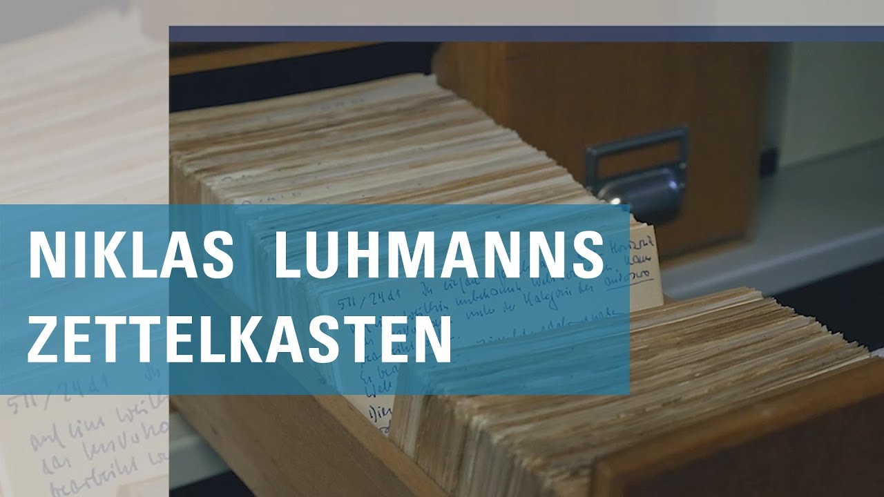 Niklas Luhmanns berühmter Zettelkasten. Video auf suhrkamp.de