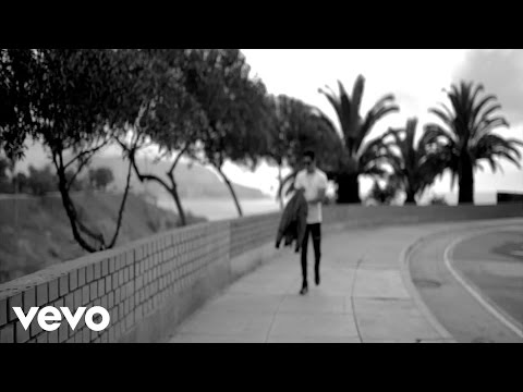 Paul Haro - The World Is Waiting For Us ft. Jus Deelax