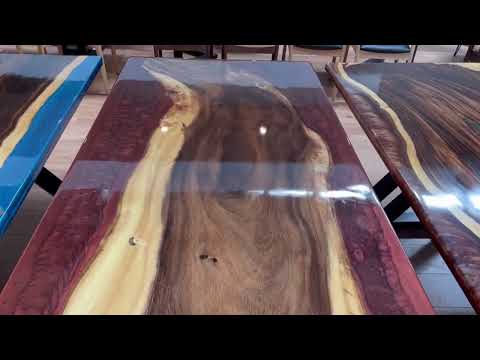 EPX0116 - Red river table, why not?