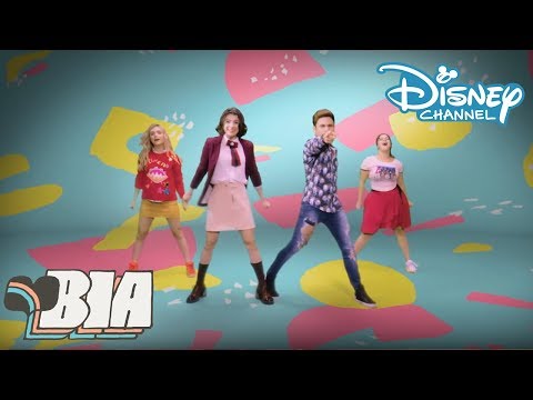 Bia | Liedje: Arreglarlo Bailando 🎵 (aflevering 10) | Disney Channel BE