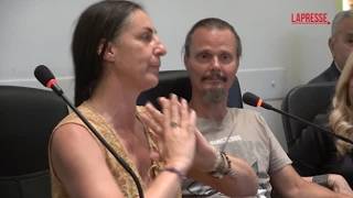 Famiglia nel bosco, la mamma si commuove pensando alla decisione sul ricongiungimento con i figli