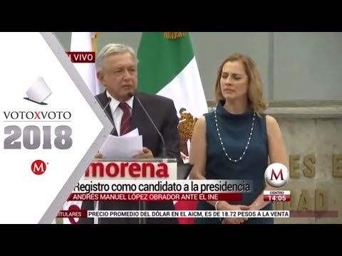 AMLO registra ante el INE candidatura a la Presidencia