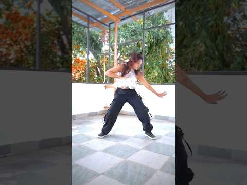 Akansha Chauhan Dancing Vid...