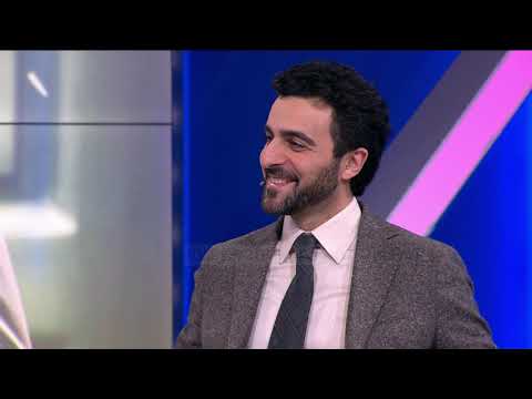 “Më pëlqeu nga mbrapa, sa ktheu fytyrën thashë “gjynah”, takimi i parë i këngëtares.. 25 Shkurt 2020