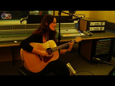 Carrie Tree - Famous Blue Raincoat (Leonard Cohen Cover) [OTB Session]