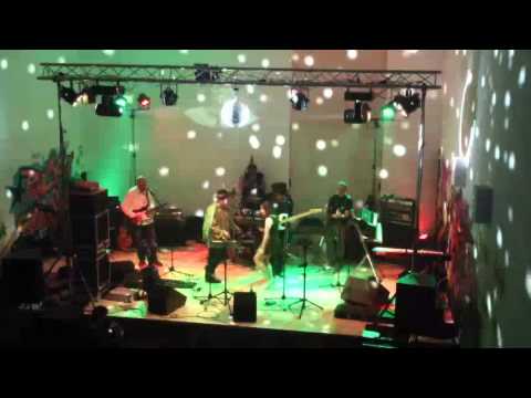 VIS Cirkus - Ona nije ovdje