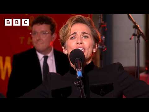 Vicky McClure performs with Reverend and The Makers | The One Show - BBC