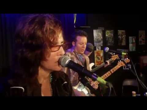 'Snakes and Pushers' - Amelia White and The Blue Souvenirs - From The Extended Play Sessions