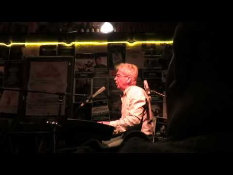 Jimmy MacCarthy - The Contender snippet - Coughlans Live