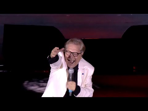 Nino D'Angelo - Maledetto treno (Live)