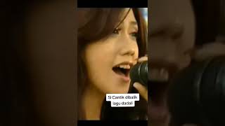 Download lagu si cantik dibalik lagu Dadali 🥰❤️ #disaatakumencintaimu #dadali #fypage mp3